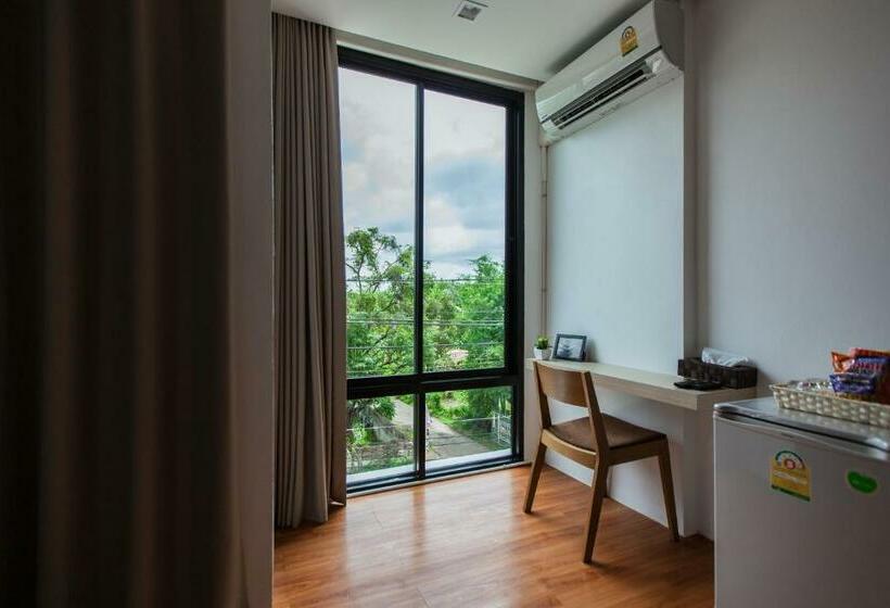 キングサイズベッドのスタンダードルーム, Thamm Residence