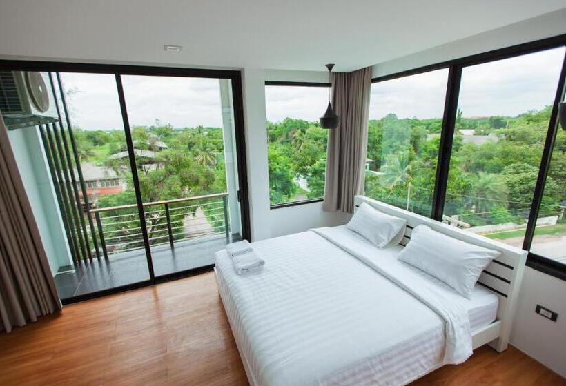 キングサイズベッドのスーペリアルーム, Thamm Residence