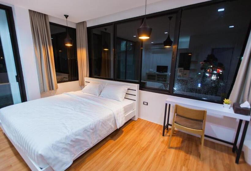 キングサイズベッドのスーペリアルーム, Thamm Residence