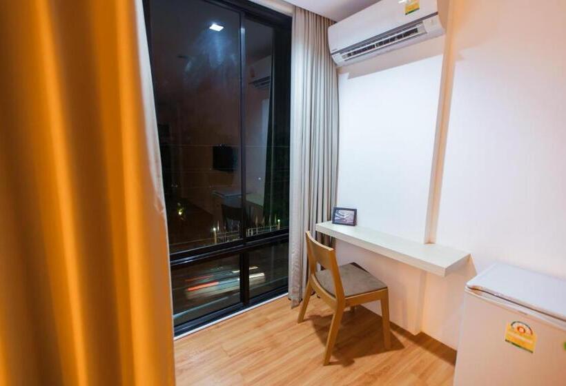 テラス付きスタンダードルーム, Thamm Residence