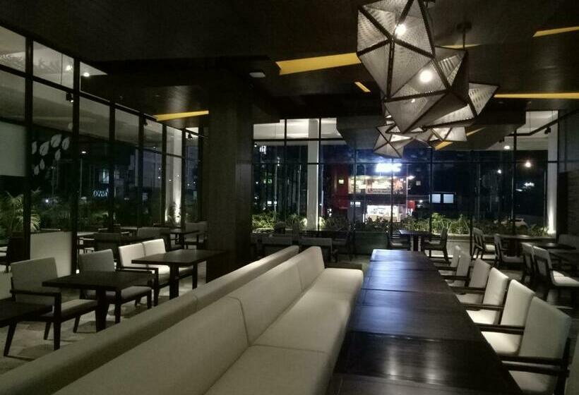 Deluxe Room, Midtown Hotel Samarinda