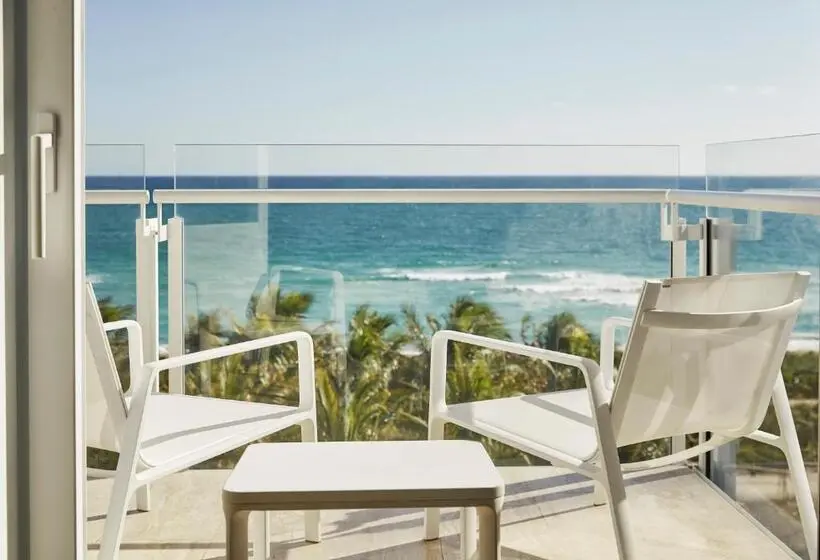 Standard-huone 2 Parivuodetta, Four Seasons Hotel At The Surf Club