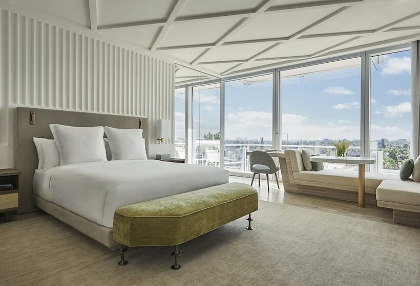 غرفة قياسية سرير كينج لذوى الإحتياجات الخاصة, Four Seasons Hotel At The Surf Club