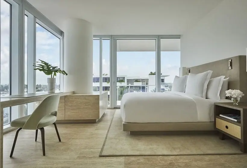 Club-sviitti, Four Seasons Hotel At The Surf Club