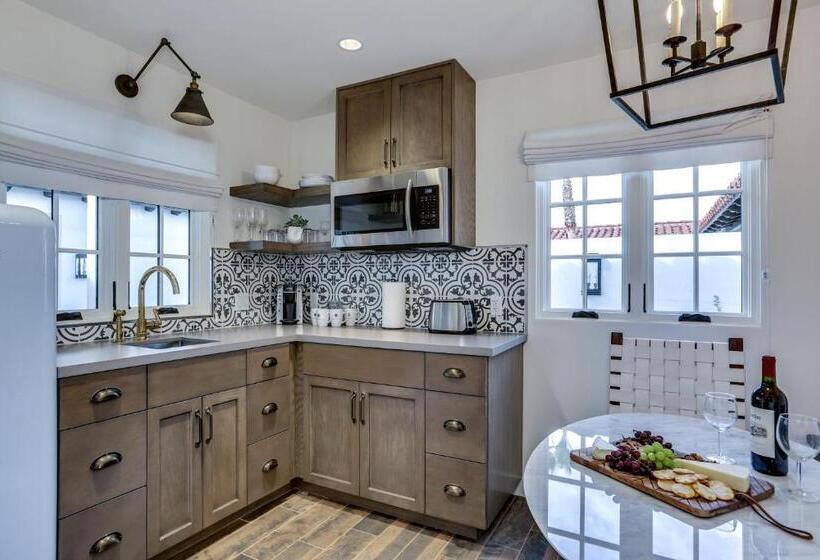 带按摩浴盆的套房, La Serena Villas, A Kirkwood Collection