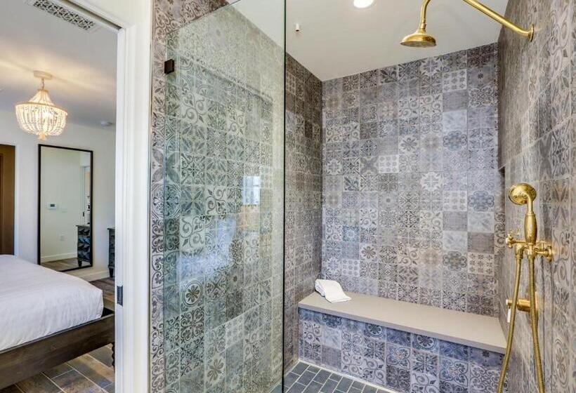 带按摩浴盆的套房, La Serena Villas, A Kirkwood Collection