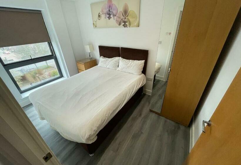 شقة 3 غرف, Ilford Tower Apartments