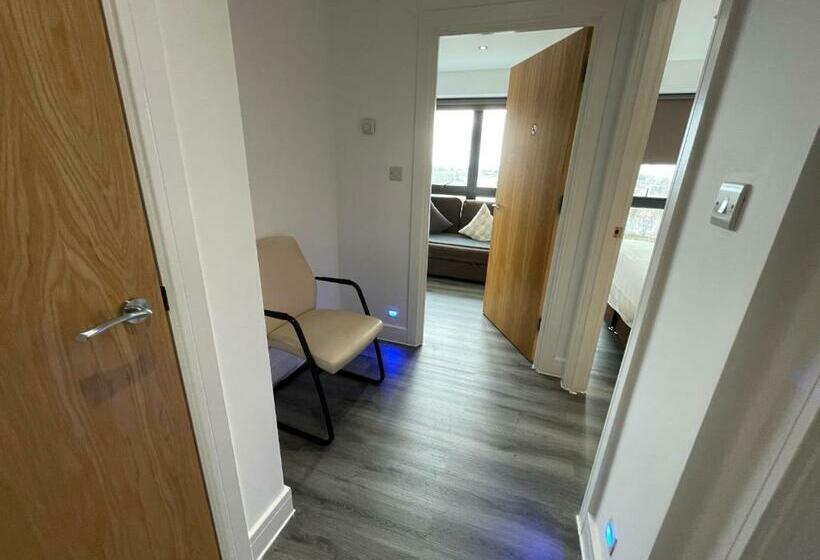 شقة 3 غرف, Ilford Tower Apartments