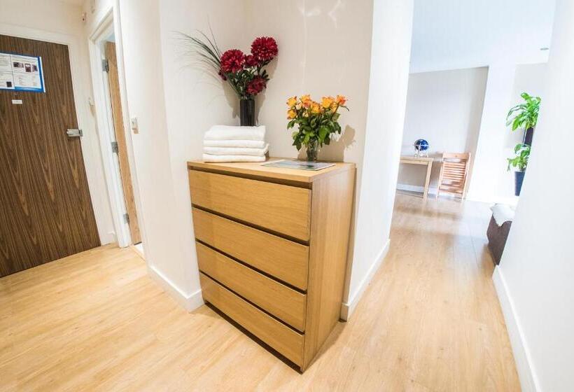 شقة 3 غرف, Ilford Tower Apartments