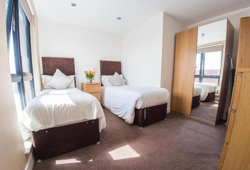 شقة 3 غرف, Ilford Tower Apartments