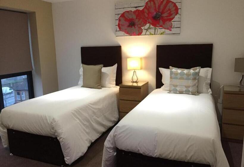 شقة غرفة واحدة, Ilford Tower Apartments