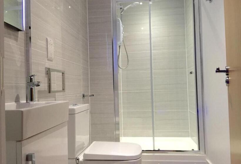 شقة غرفتين, Ilford Tower Apartments