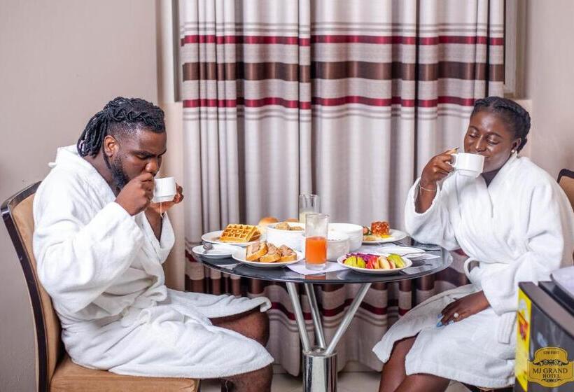 סוויטה אקזקיוטיב, Mj Grand