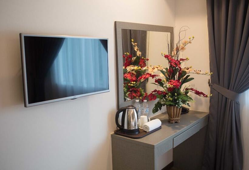 Номер Deluxe, Qlassic