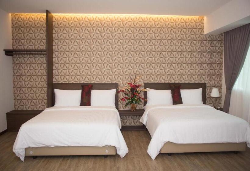 Семейный Номер, Qlassic