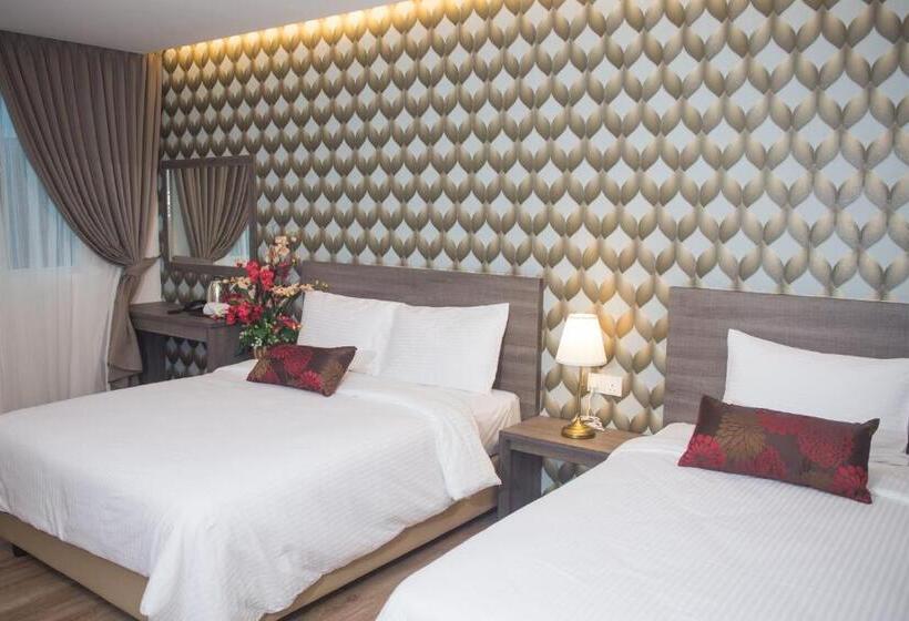 Номер Стандарт Трехместный, Qlassic