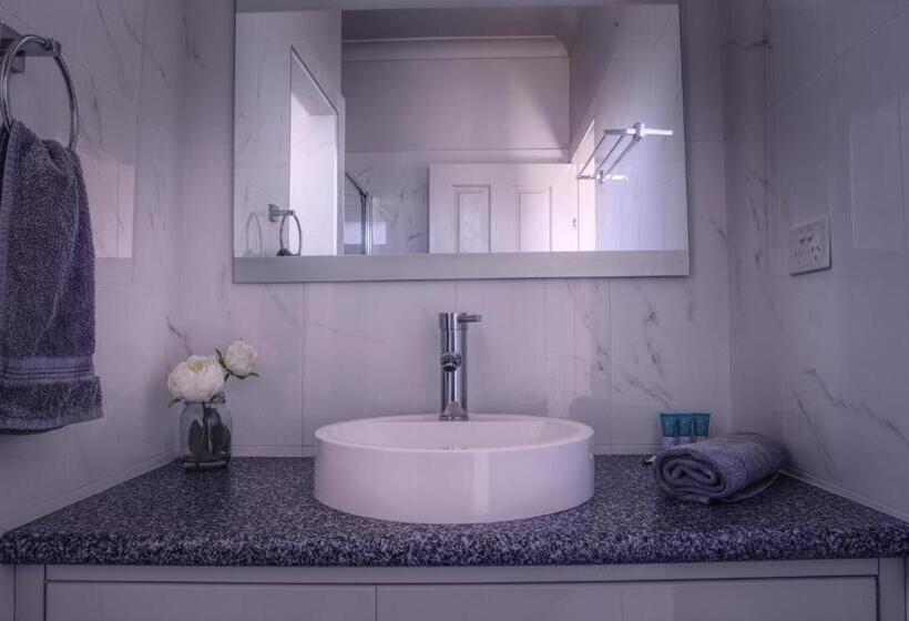 Студия Стандарт, Tuncurry Motor Lodge