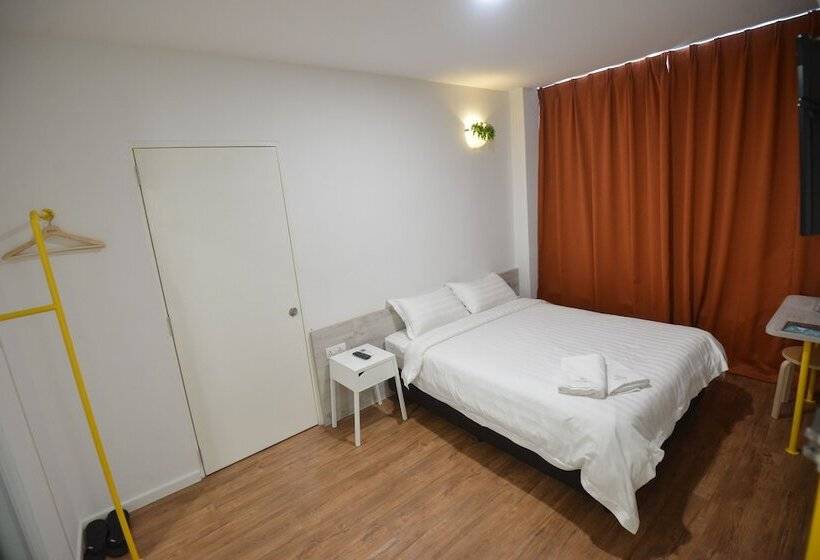 Habitació Deluxe, Vrest