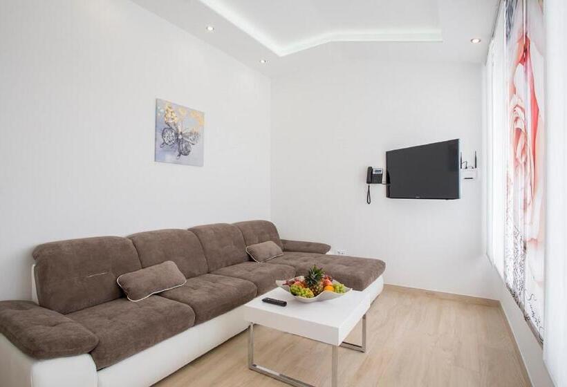 带2个卧室的公寓, Adrion Apart