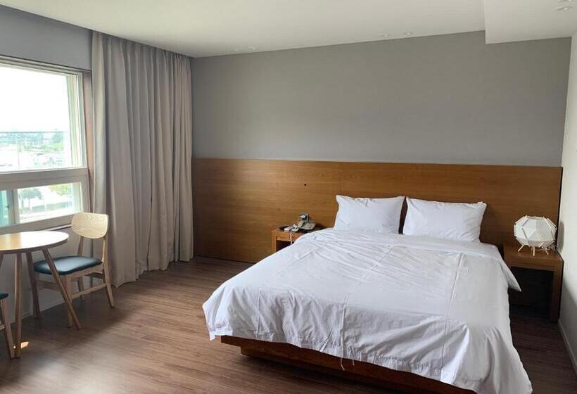 חדר דלוקס נוף לים, Am Ort