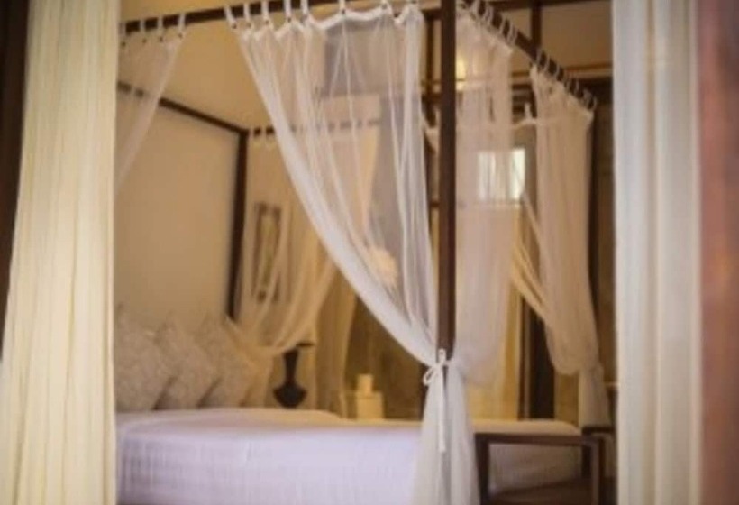 חדר דלוקס, Ban Chang Tong