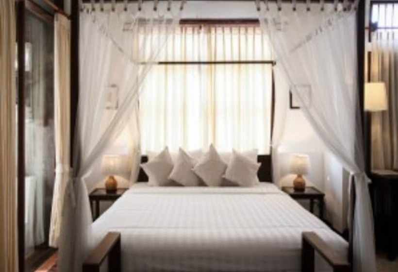 חדר דלוקס, Ban Chang Tong