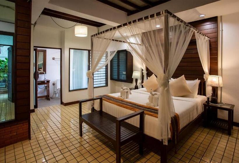 סוויטת ג'וניור, Ban Chang Tong