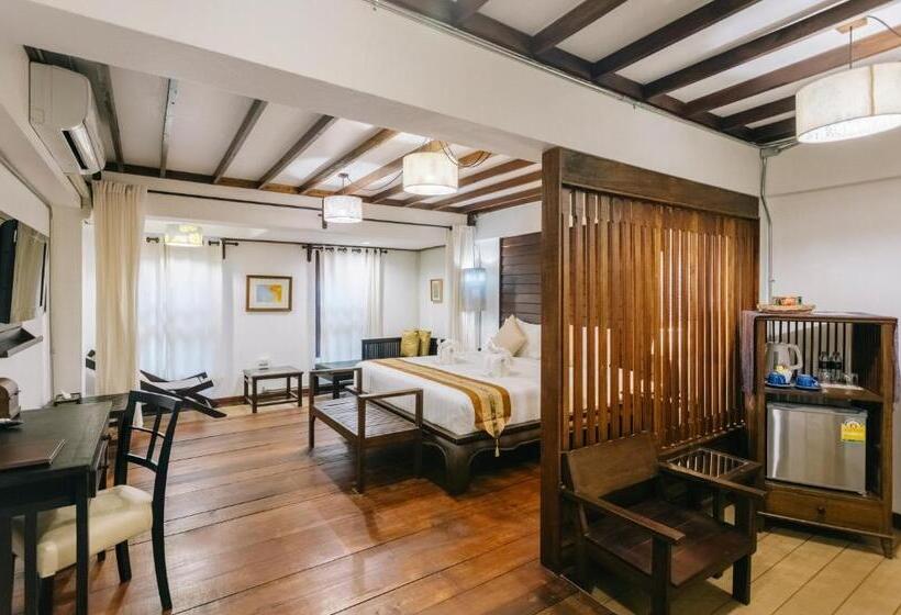 סוויטת ג'וניור, Ban Chang Tong