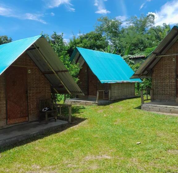 经济房, Kk Hut