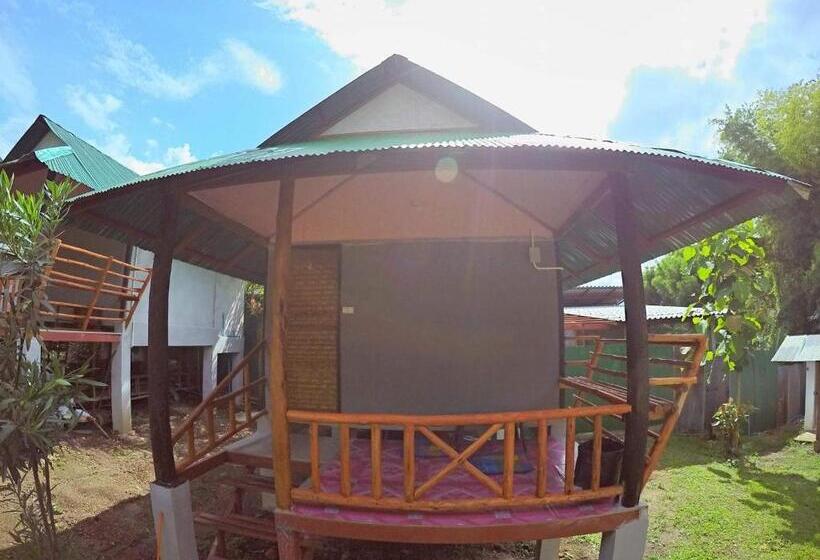 Номер Стандарт, Kk Hut