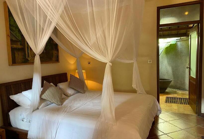 חדר סטנדרט נוף לבריכה, Sawah Indah Villa