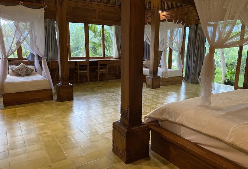 חדר משפחתי, Sawah Indah Villa