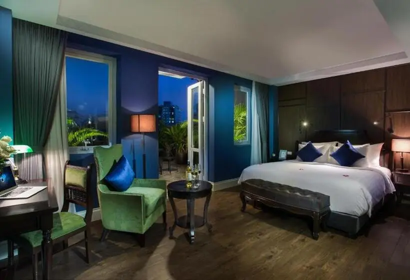 Royal Suite