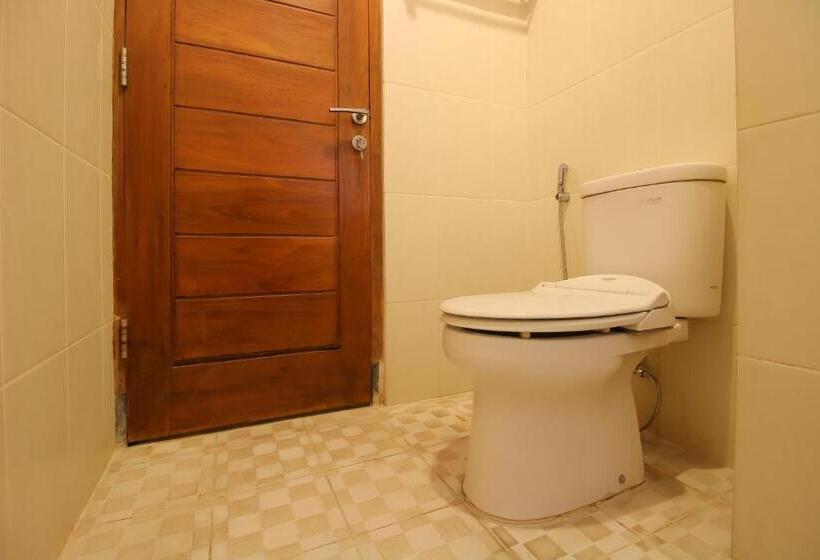 Номер Economy, Reddoorz Plus @ Taman Siswa 2