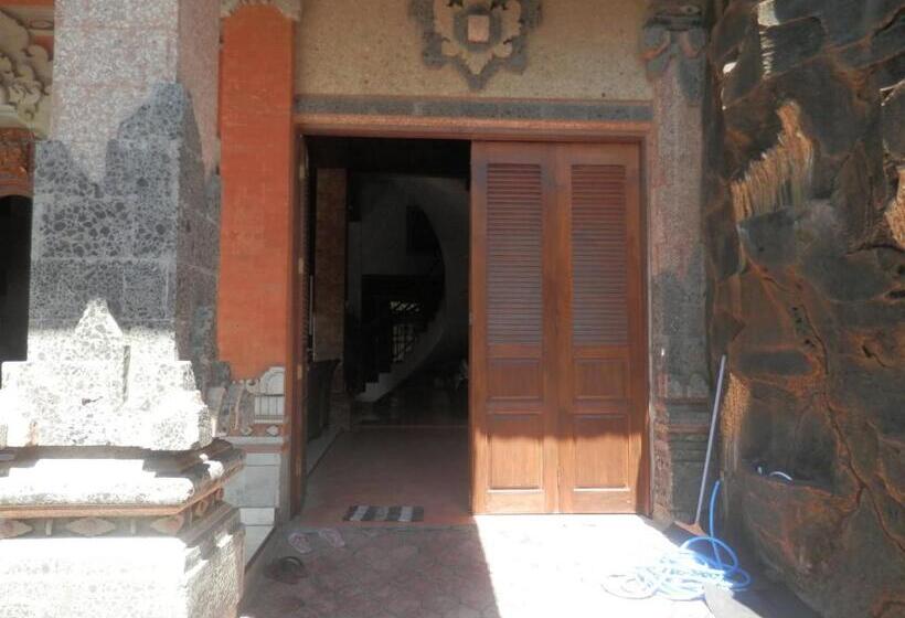 スタンダードルーム, Ratih Bali Hostel