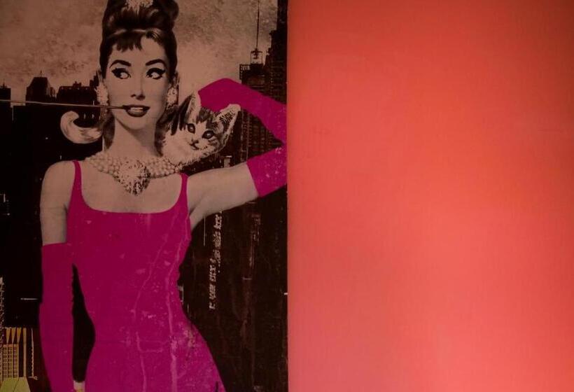 اتاق سوپریور چهار تخته, Victoria Royal Garden