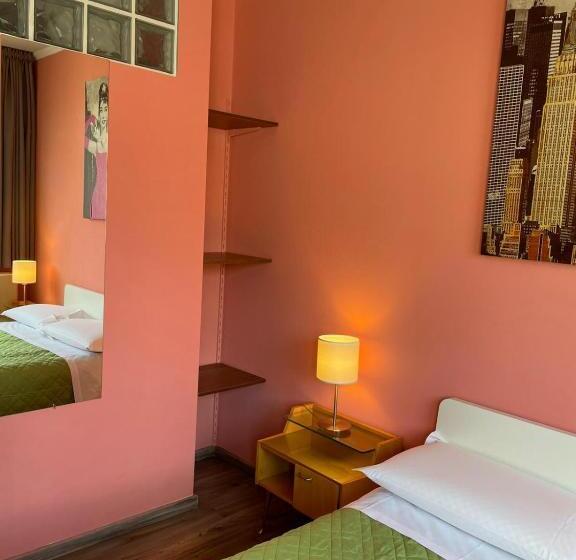 اتاق سوپریور چهار تخته, Victoria Royal Garden