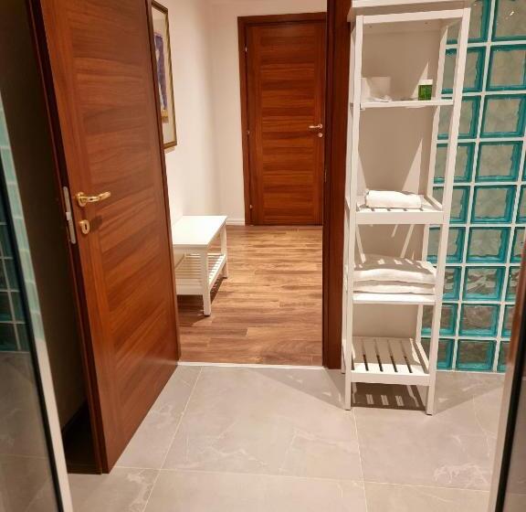 سوئیت با تخت بزرگ, Victoria Royal Garden