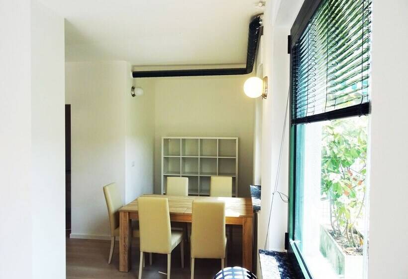 خانه 1 خوابه, Victoria Royal Garden