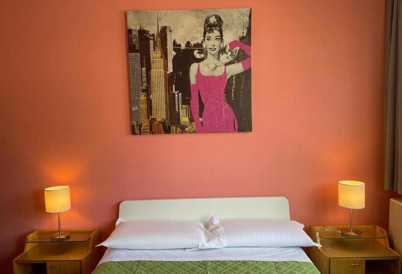 اتاق سوپریور چهار تخته, Victoria Royal Garden