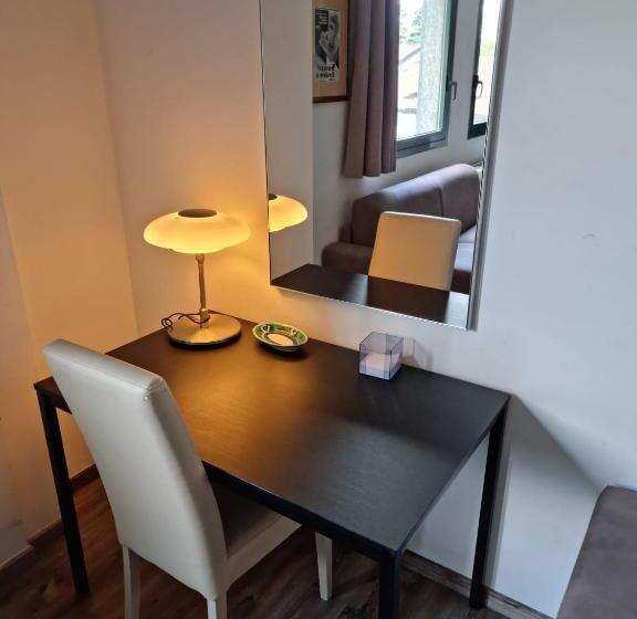 سوییت اجرایی, Victoria Royal Garden