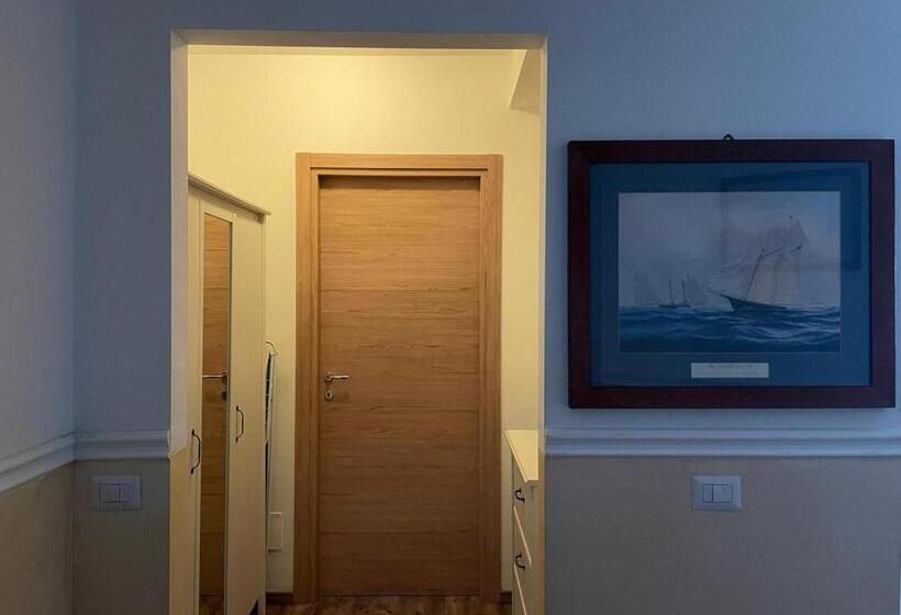 سوییت اجرایی, Victoria Royal Garden