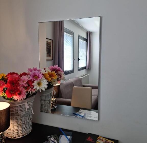 سوییت اجرایی, Victoria Royal Garden