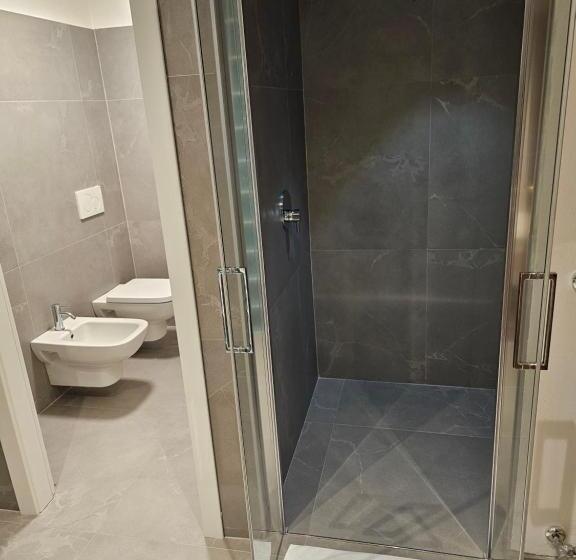 سوئیت با تخت بزرگ, Victoria Royal Garden