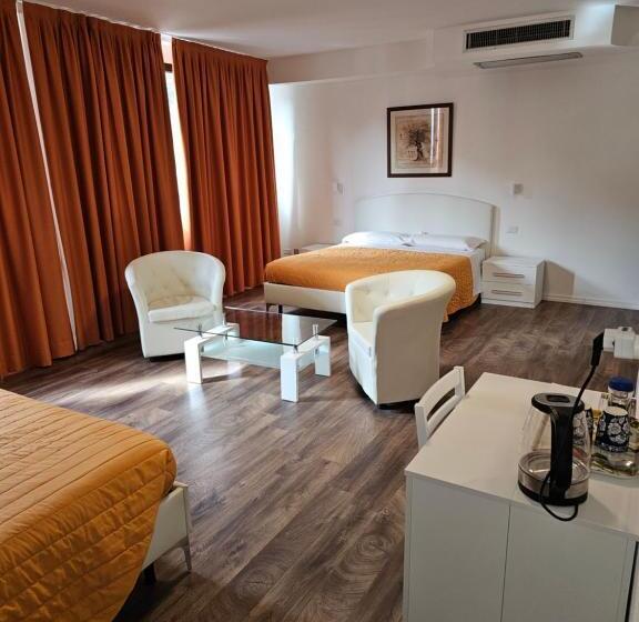 سوییت جونیور لوکس, Victoria Royal Garden