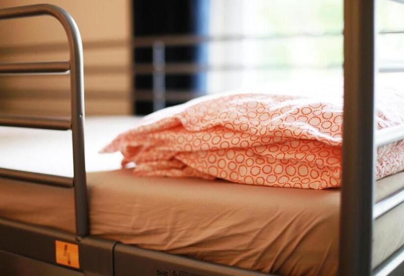 اتاق استاندارد, Ik Okęcie 39   Nocleg I Parking Blisko Lotnisko Okęcie