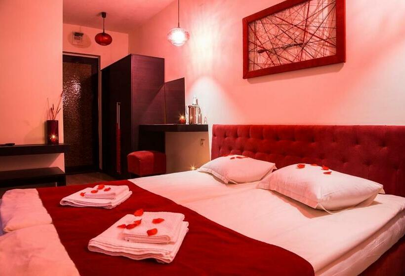 اتاق استاندارد با بالکن, Restaurant 6ato Rila