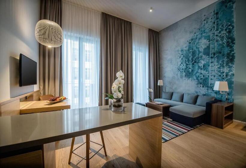 סוויטת אקזקיוטיב עם מרפסת, The Wellem, In The Unbound Collection By Hyatt