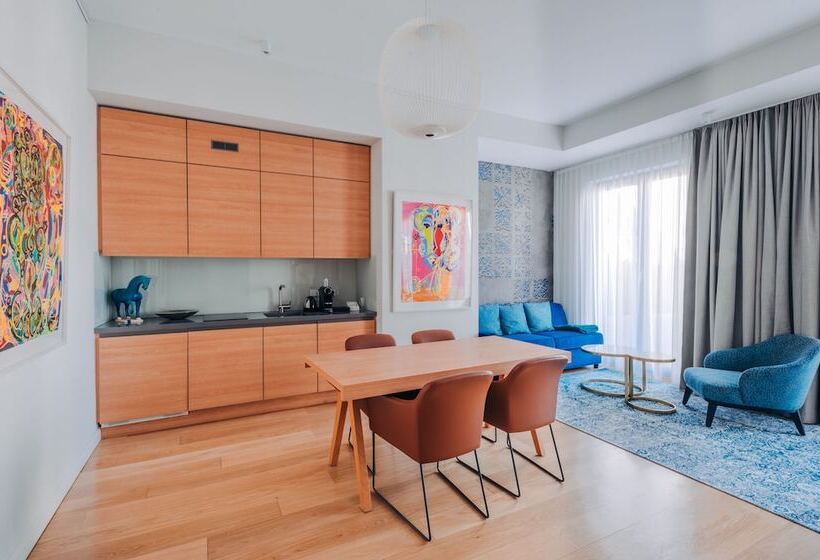 סוויטה עם טרסה, The Wellem, In The Unbound Collection By Hyatt