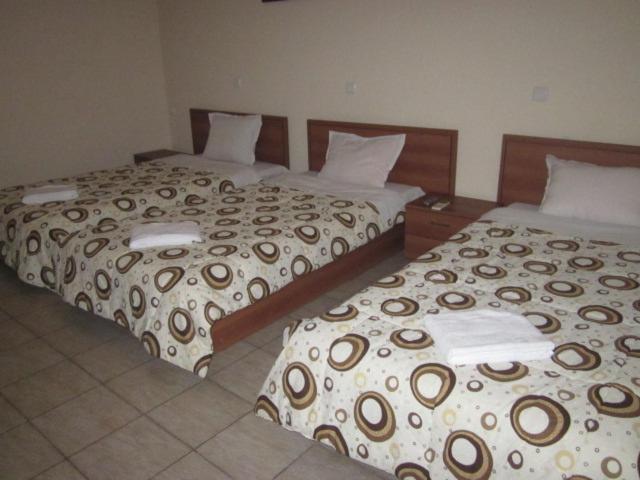 スタンダードトリプルルーム, Versai